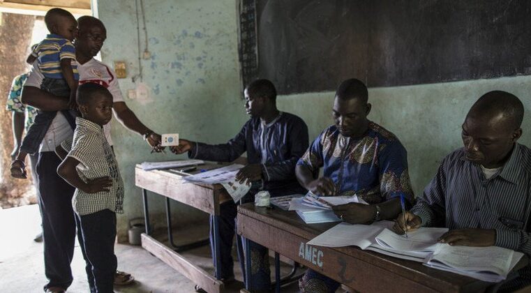 Mali : volker türk alerte sur l&rsquo;autoritarisme croissant et les risques pour la démocratie