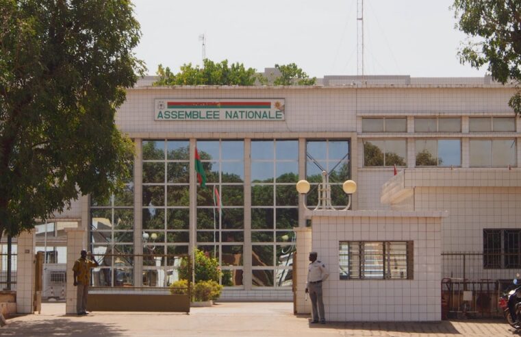 Loi anti-lgbt au Burkina Faso : cinq ans de prison pour l&rsquo;homosexualité