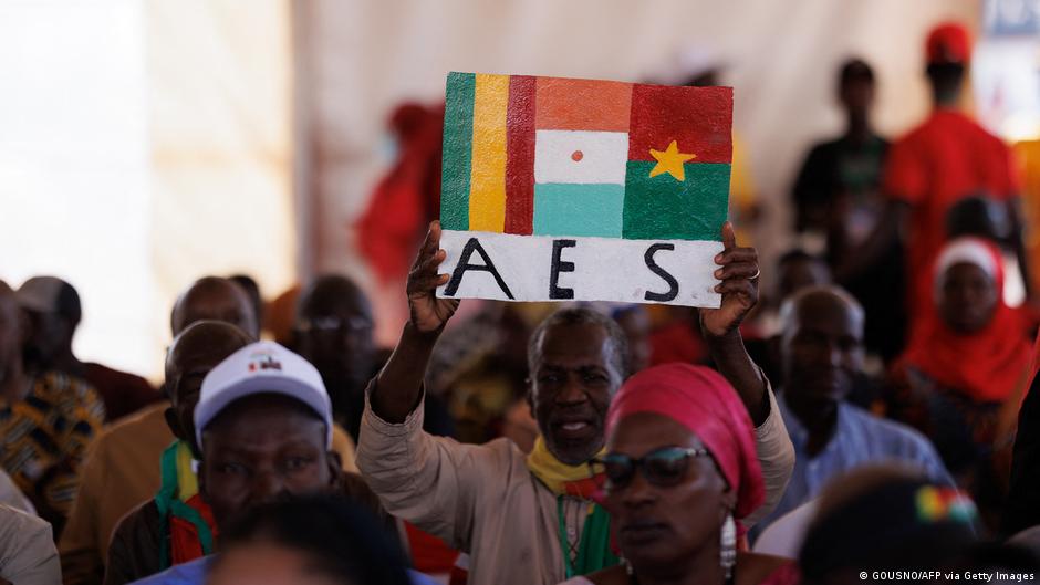 Passeport AES : quel est l&rsquo;avancement dans les pays du Sahel ?