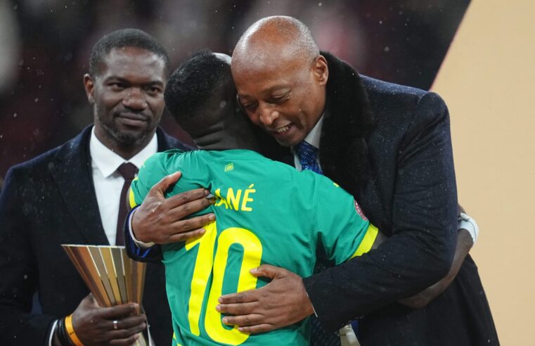 Visite historique du président de la caf à Dakar après la can 2025