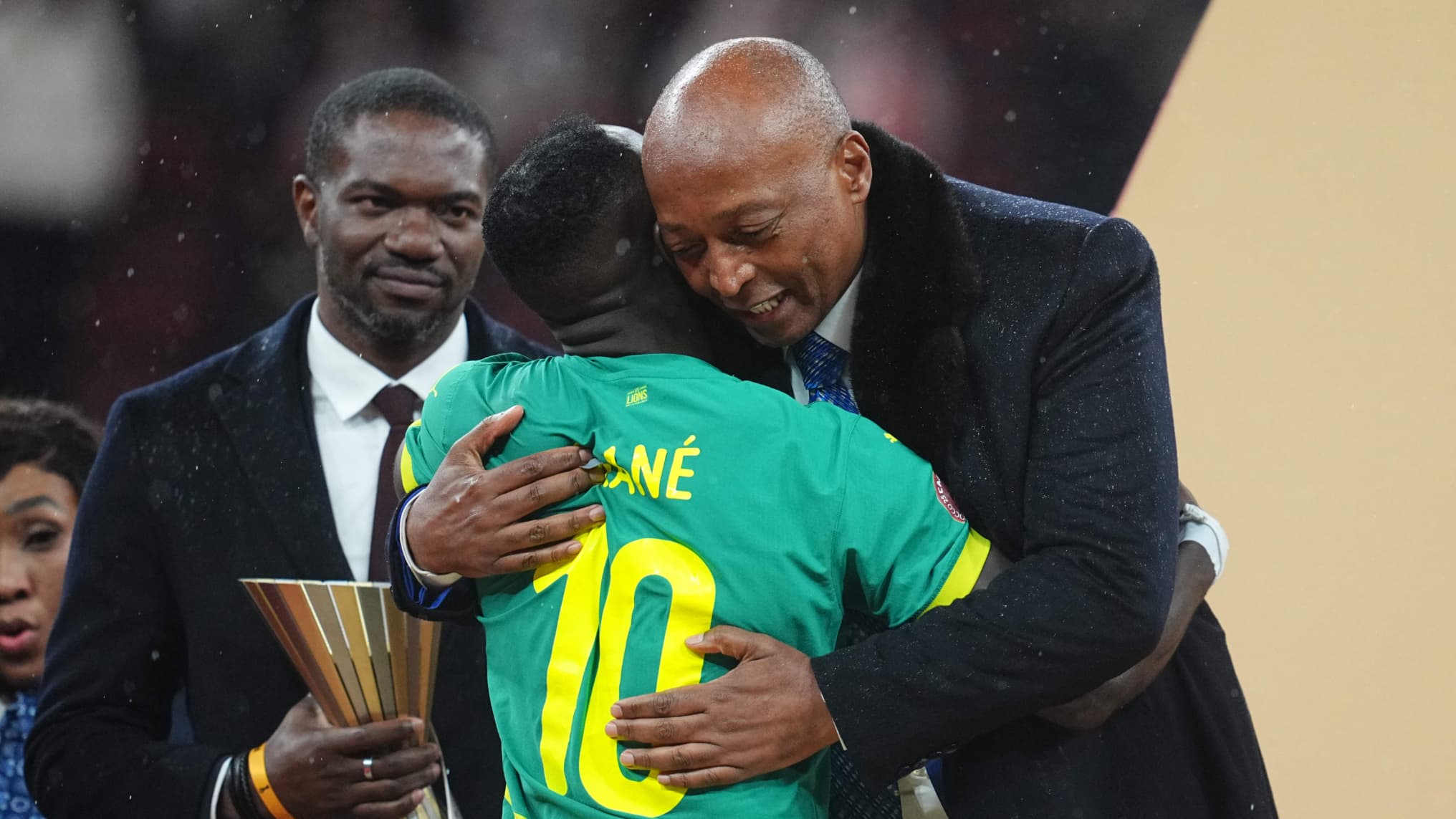 Visite historique du président de la caf à Dakar après la can 2025
