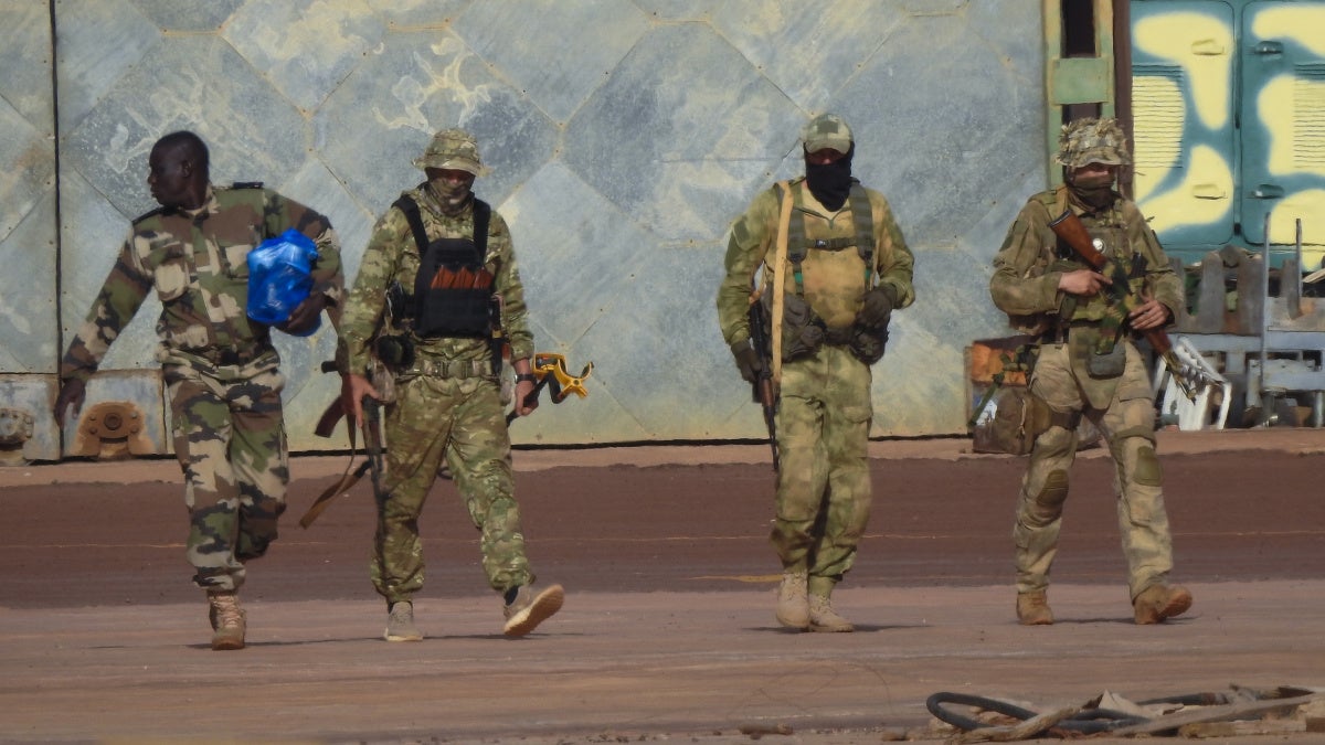 Violences au Mali : armée et Wagner ciblent les peuls depuis 2025