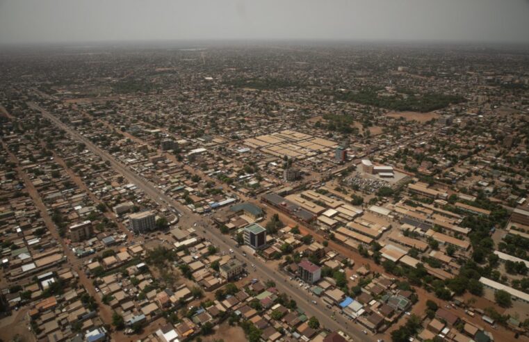 Burkina Faso : dissolution massive d&rsquo;ong et répression de la société civile