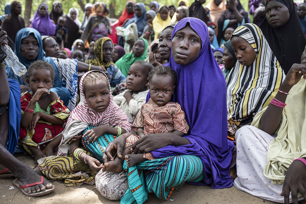 Distribution de vivres dans une région touchée par la crise au Nigéria