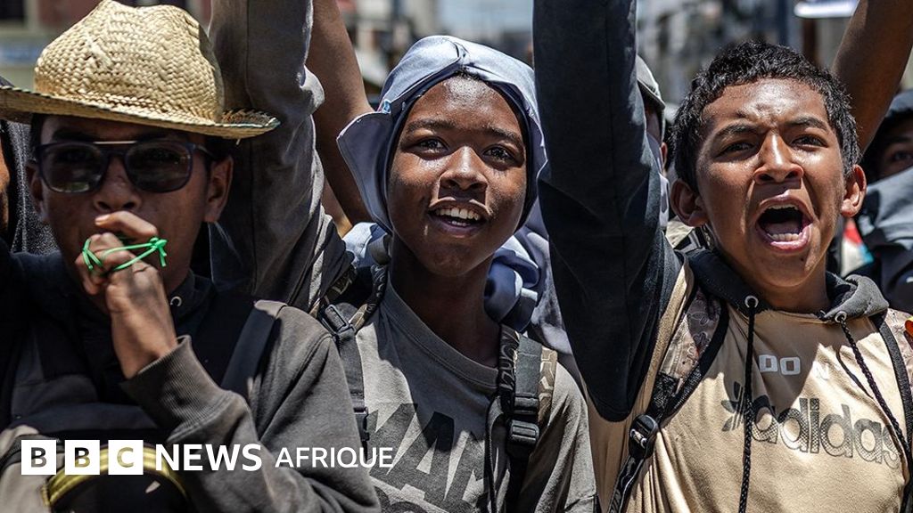 Bilan politique en Afrique : entre crises démocratiques et soif de changement des peuples