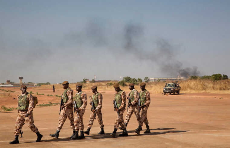 Mali : une alliance touarègue et djihadiste défie la junte et ses alliés russes