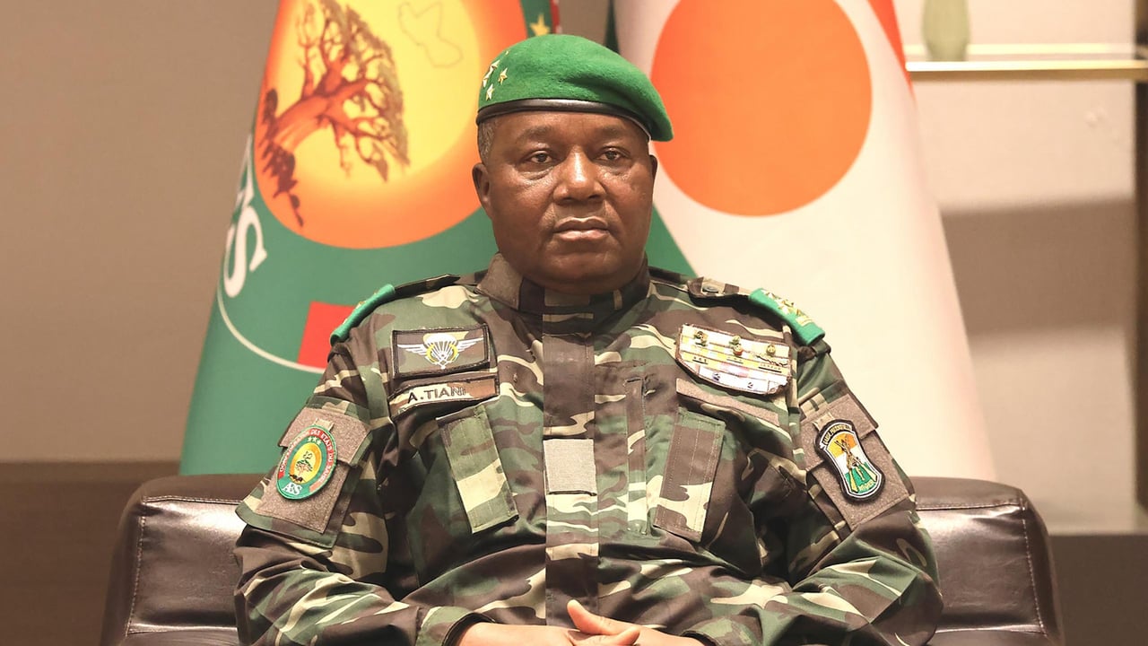 Le Niger durcit le ton : plusieurs médias étrangers suspendus par la junte