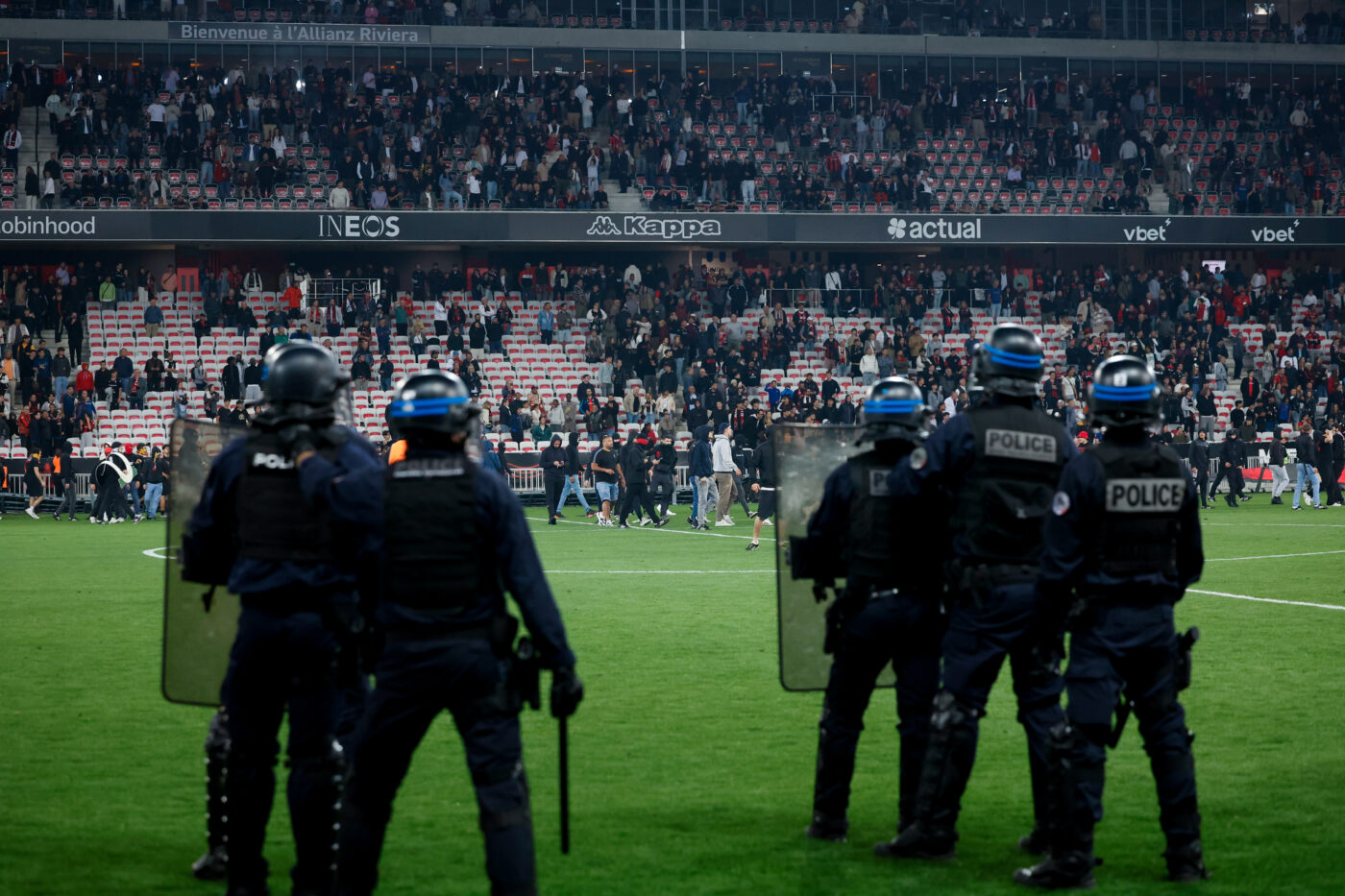 Nice sanctionné lourdement avant les barrages contre saint-étienne