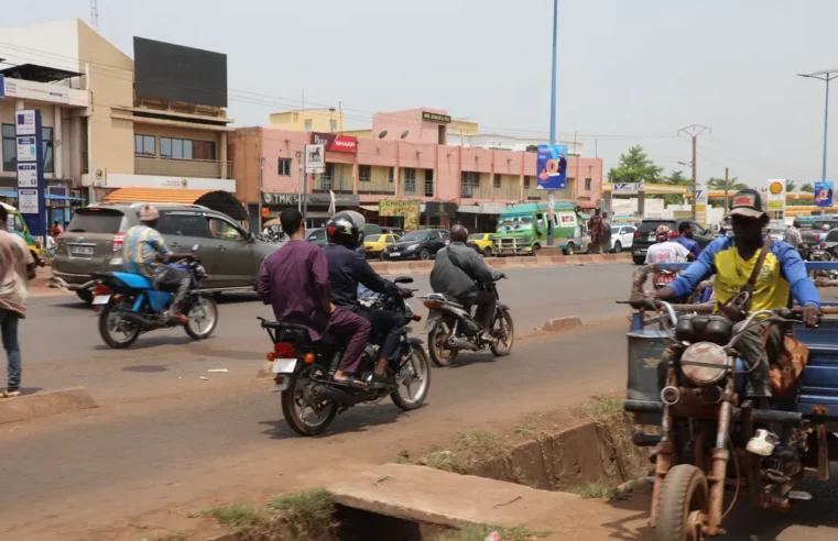 Blocus à Bamako : la capitale du Mali étranglée par les groupes djihadistes