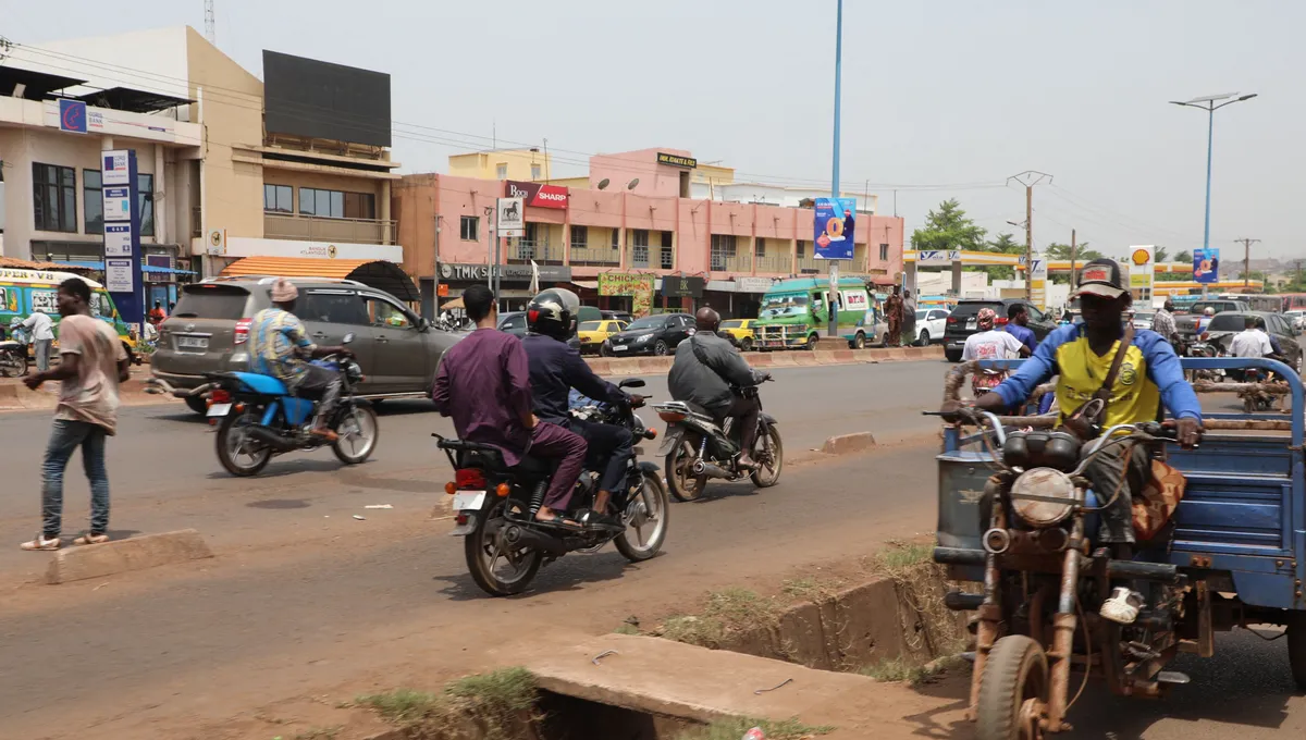 Blocus à Bamako : la capitale du Mali étranglée par les groupes djihadistes