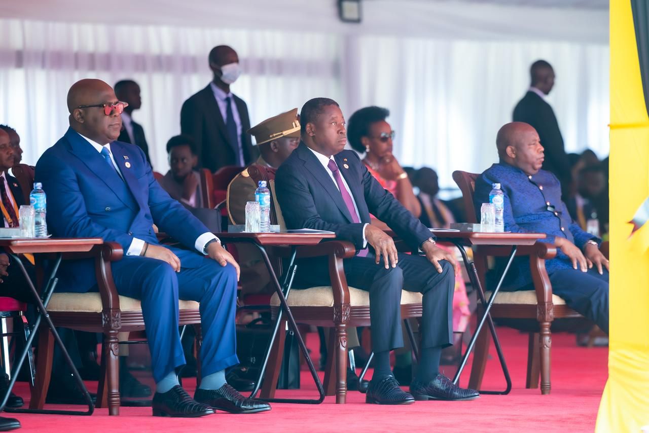 Faure Gnassingbé à Kampala : un soutien fort à Yoweri Museveni pour un nouveau mandat