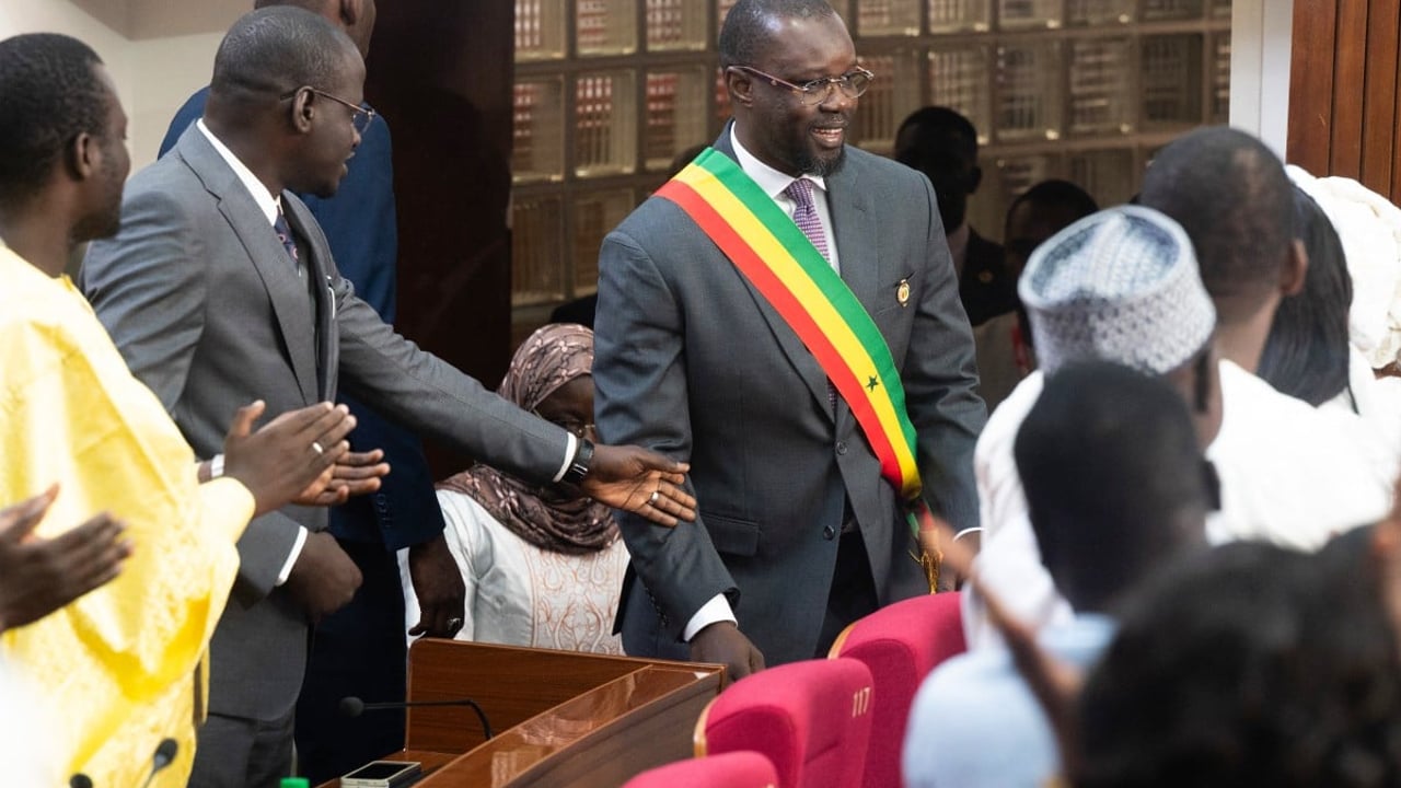 Sénégal : Ousmane Sonko devient président de l’assemblée malgré l’opposition