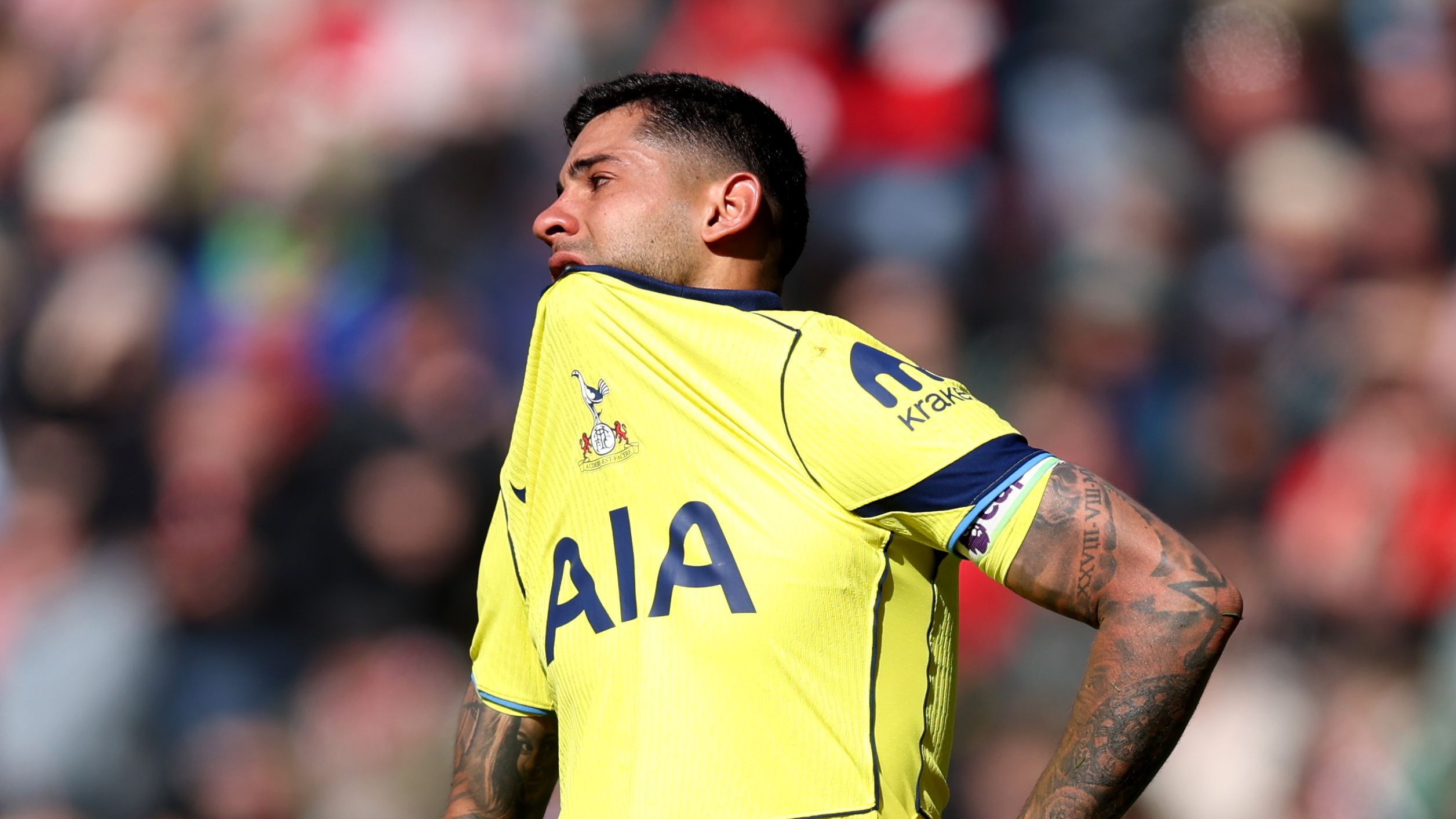 Romero fait son retour malgré les critiques avant le match décisif de Tottenham