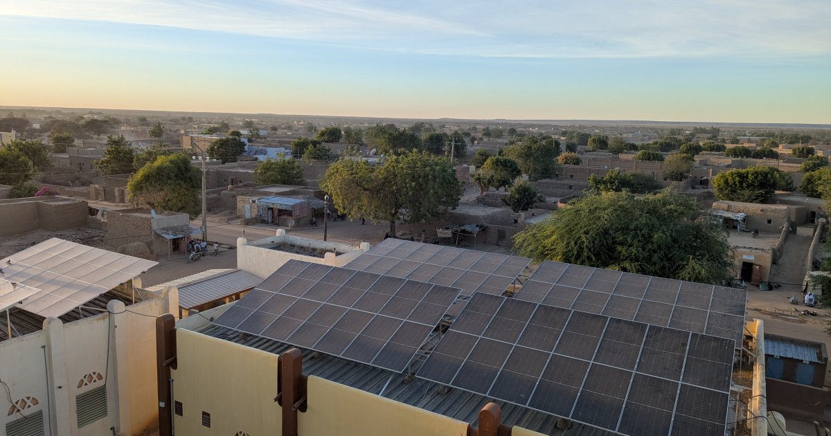 L&rsquo;énergie solaire au service de la santé à Niafounké