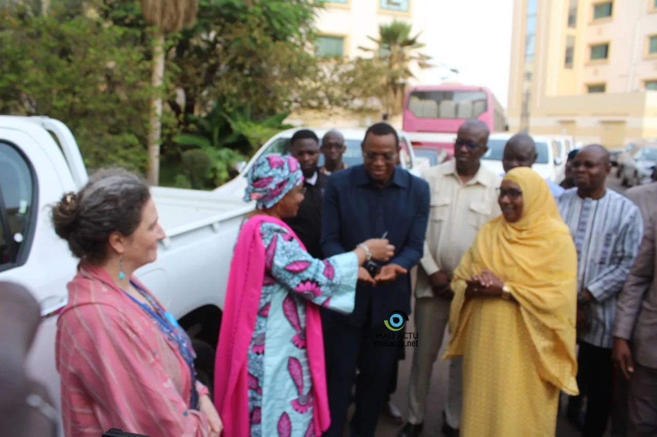 Mali : 39 véhicules médicaux 4×4 offerts par l&rsquo;alliance Gavi pour booster la santé