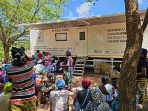 Le combat du Burkina Faso pour éradiquer le cancer du col de l&rsquo;utérus au cœur des communautés