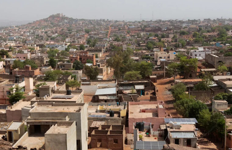 Blocus routier à Bamako : les voyageurs coincés par les djihadistes du Jnim