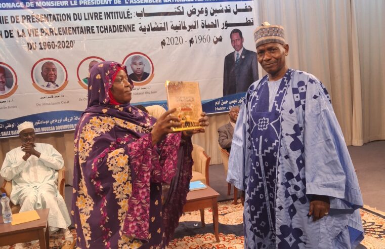 Issa Hassana Adoum dévoile un livre historique sur le parlement tchadien