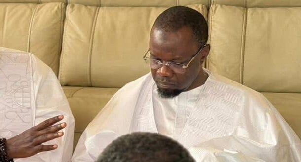 L&rsquo;hommage déchirant de Ousmane Sonko à Touba