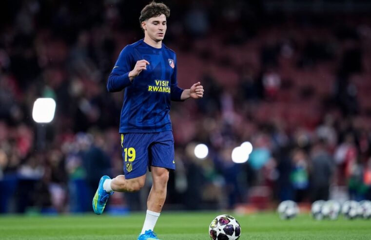 Transfert de julian alvarez : psg et barça en concurrence pour l&rsquo;international argentin