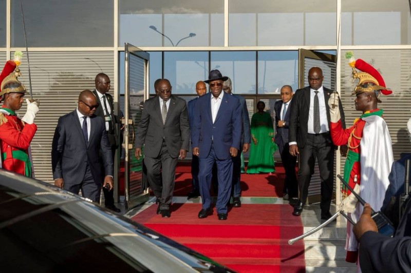 Le président Ouattara de retour à Abidjan après une mission diplomatique au Kenya