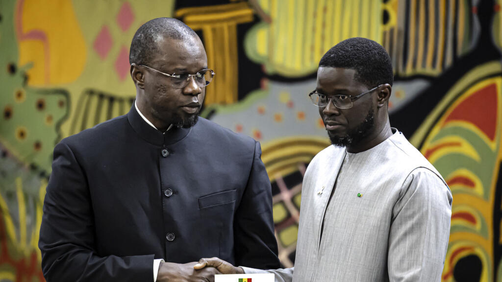 Diomaye Faye lance des consultations, Sonko s&rsquo;exprime devant les députés