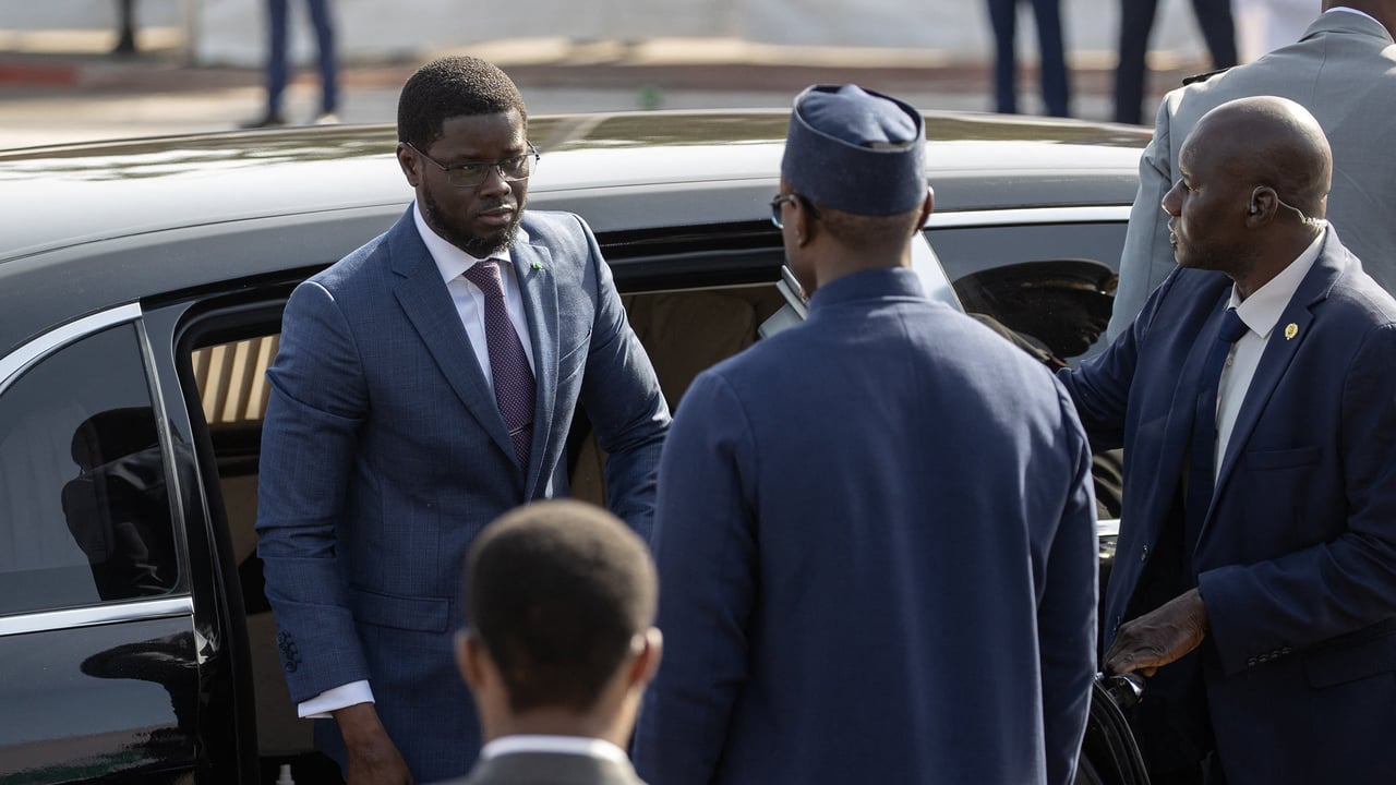 Diomaye faye face à sonko : une émancipation présidentielle sous haute tension