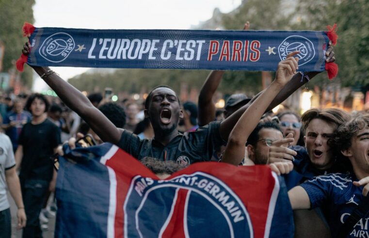 Paris exige l&rsquo;interdiction des rassemblements sur les champs-élysées après les violences psg