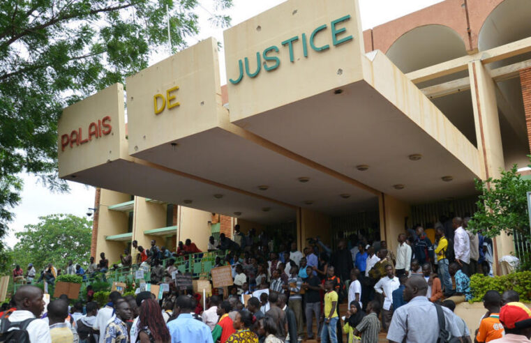 Lutte contre la corruption au Burkina Faso : magistrats et douaniers dans le viseur de la junte