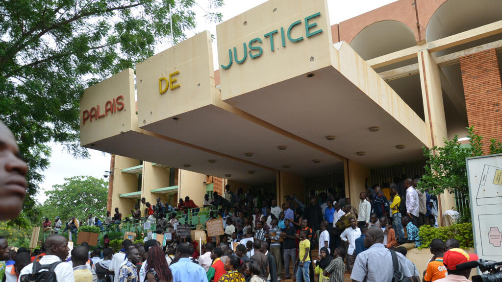 Lutte contre la corruption au Burkina Faso : magistrats et douaniers dans le viseur de la junte