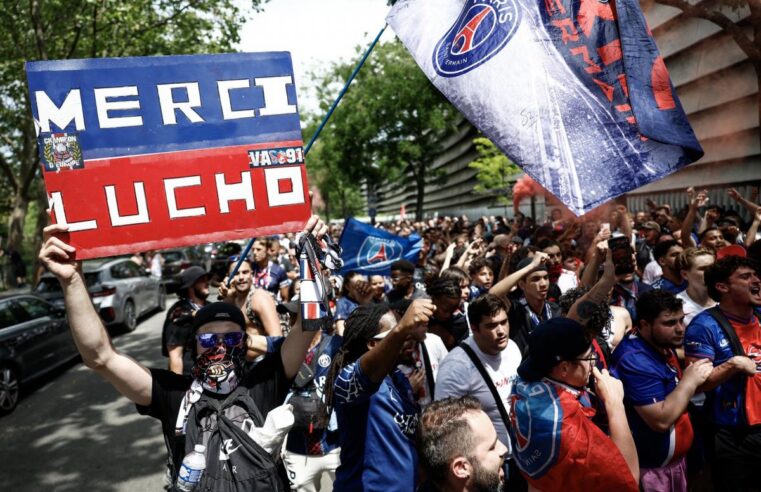 Ambiance électrique au parc des princes avant le choc psg arsenal en ligue des champions