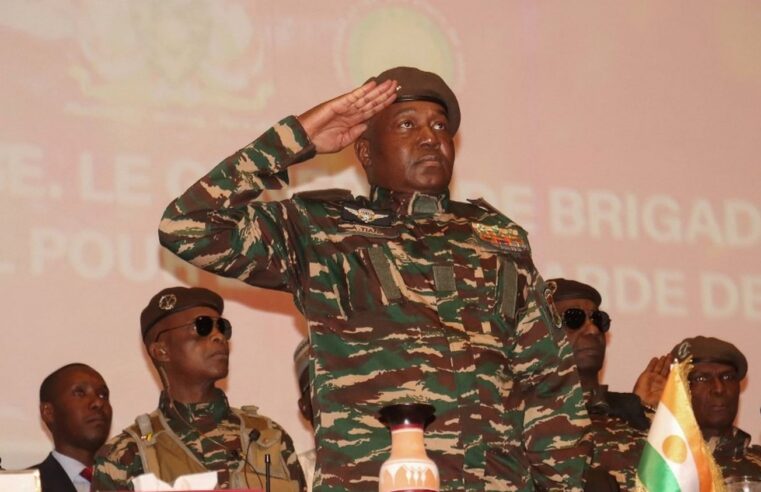 Le Niger restreint la diffusion de médias français pour maintenir l&rsquo;ordre public