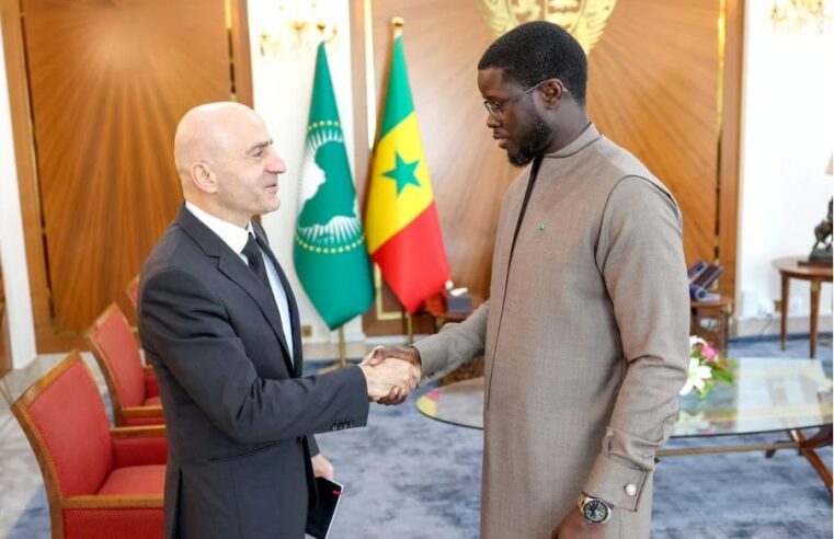 Stratégies sénégalaises pour réduire la dépendance au FMI