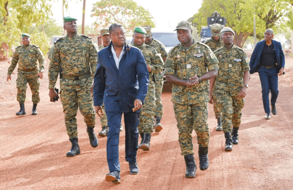 Faure Gnassingbé inspecte l’opération Koundjoaré pour renforcer la sécurité au nord du Togo