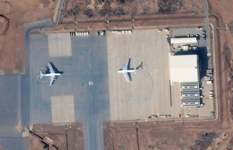 Tensions au Niger : la junte pointe du doigt la France après l&rsquo;assaut sur l&rsquo;aéroport de Niamey