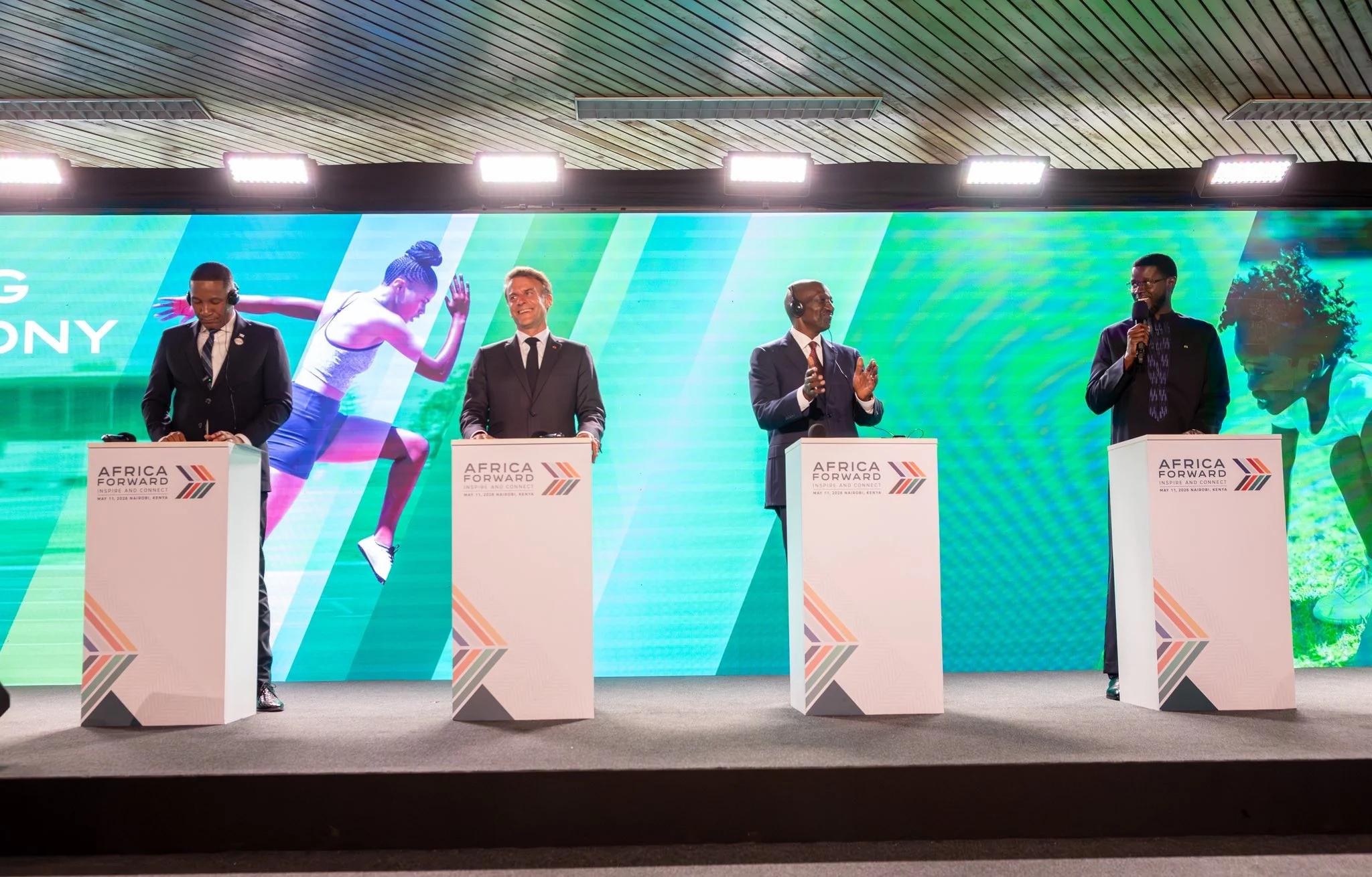 Le président sénégalais Diomaye Faye s’exprimant lors d’un sommet international