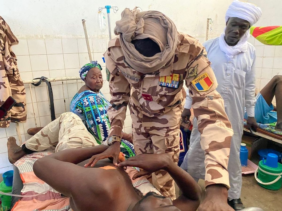 Commandant tchado-centrafricain en mission de soutien aux soldats blessés