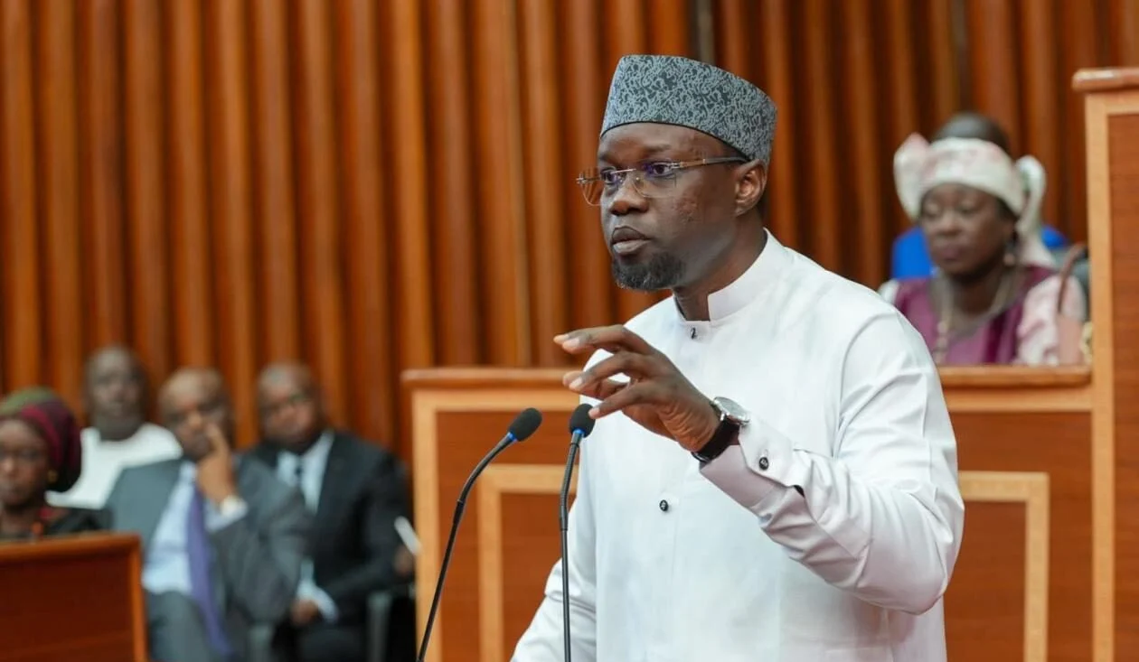 Ousmane Sonko s'exprimant en assemblée