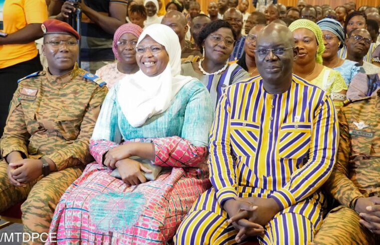 Burkina Faso : dɛmɛ sira, l&rsquo;outil digital qui renforce la solidarité nationale