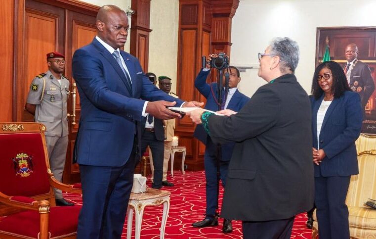 Gabon : cinq nouveaux ambassadeurs renforcent la coopération diplomatique