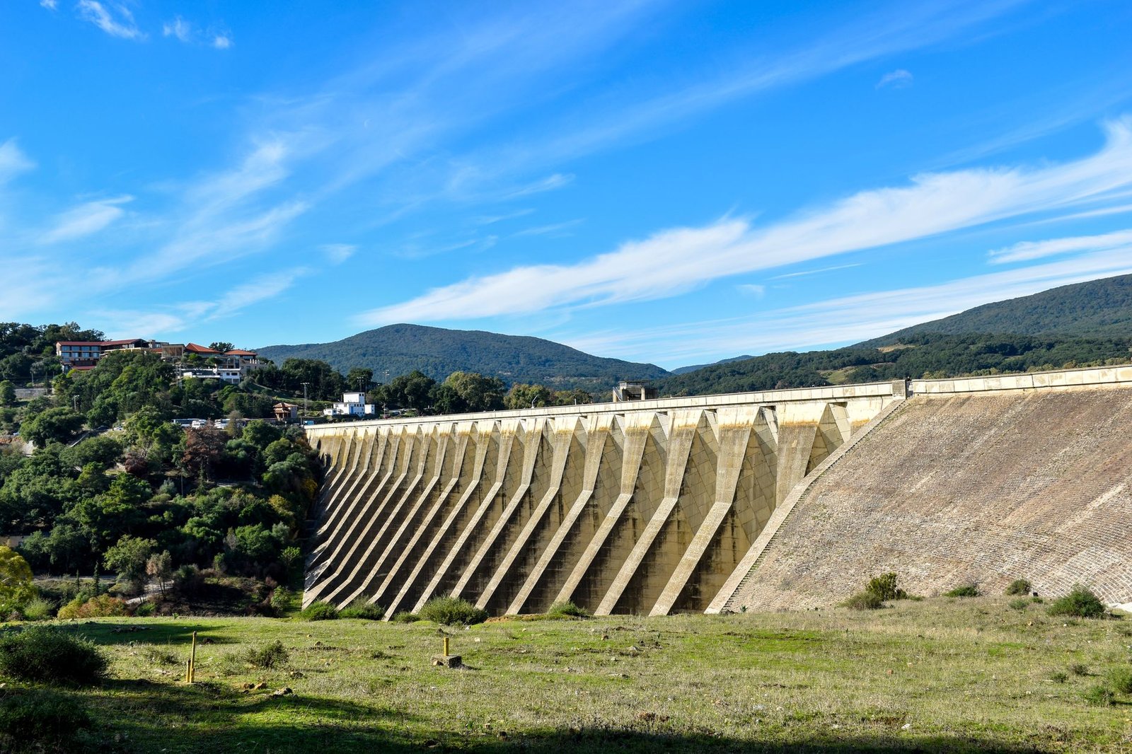 Prometal au Cameroun : l&rsquo;électricité des barrages au service de l&rsquo;industrie lourde