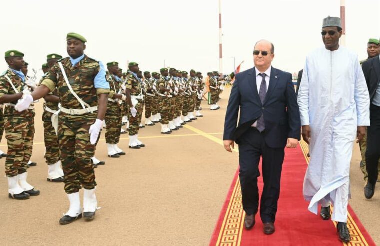 Le Premier ministre quitte Niamey au terme d&rsquo;une visite officielle au Niger