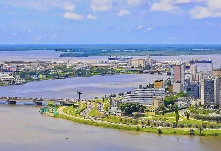 Côte d&rsquo;Ivoire : le moteur économique de l&rsquo;UEMOA creuse l&rsquo;écart avec les pays de l&rsquo;AES