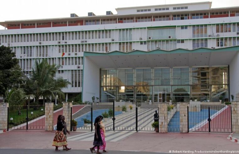 Révision constitutionnelle au Sénégal : le pastef impose sa loi