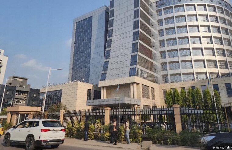 Confrontation politique à Kinshasa sur la réforme constitutionnelle