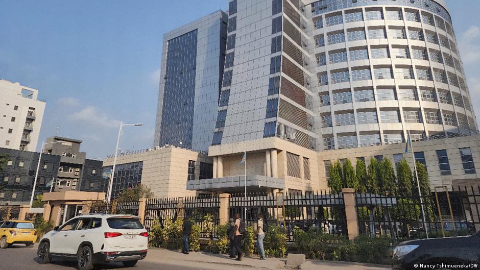 Confrontation politique à Kinshasa sur la réforme constitutionnelle