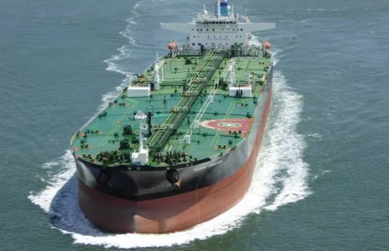 Pétrolier du Cameroun : la marine française intercepte un navire sanctionné par Yaoundé