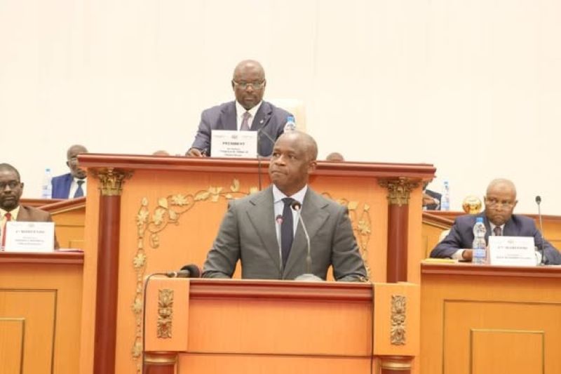 Gabon : les députés évaluent l&rsquo;action du gouvernement face aux défis nationaux
