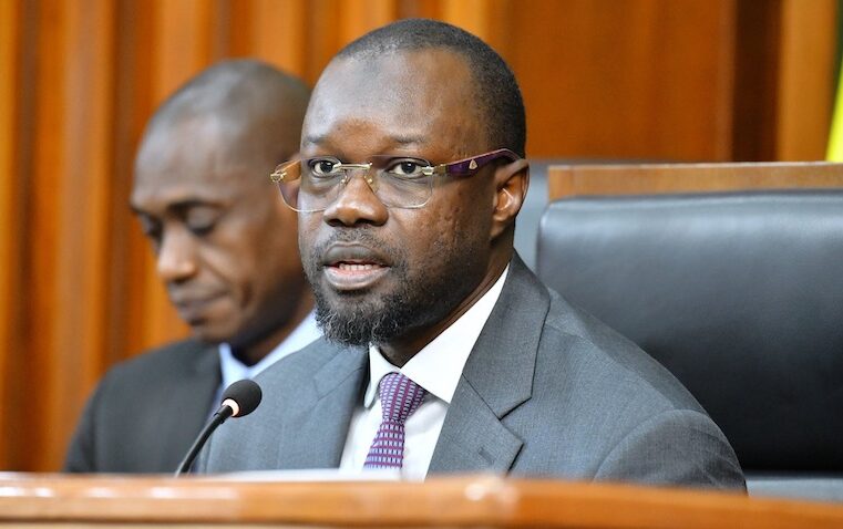 Ousmane Sonko dénonce un complot politique pour bloquer sa réintégration à l&rsquo;Assemblée