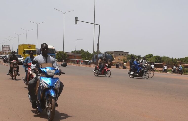 Burkina Faso : les motos Mio autorisées sur les pistes cyclables, une mesure controversée